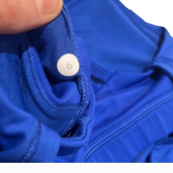 Lululemon Beat the Heat Tank in Harbor Blue Size 6 - Picture 4 of 4